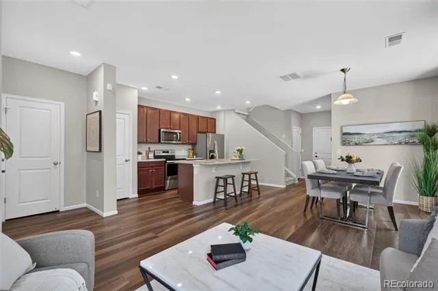 21719 E Quincy Circle Aurora, CO 80015
