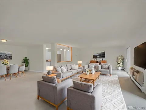 3144 S Wheeling Way #206