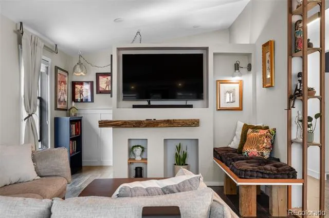 1436 Knox Court Denver, CO 80204