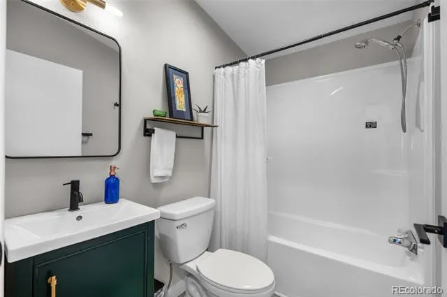 1436 Knox Court Denver, CO 80204