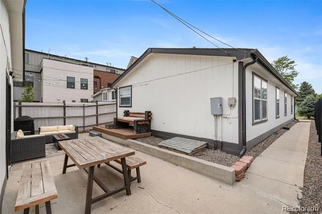 1436 Knox Court Denver, CO 80204