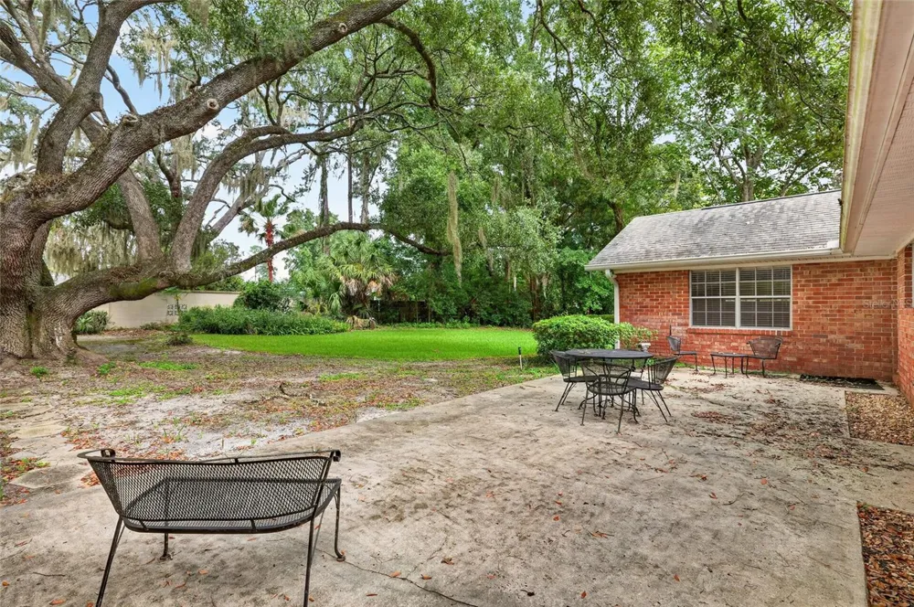 2011 SE 14TH LANE ocala, FL 34471