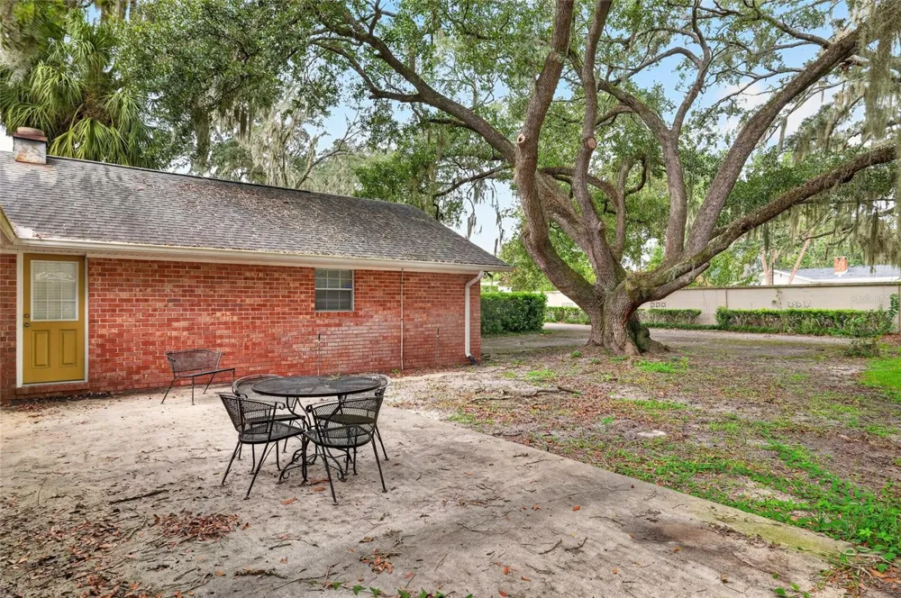 2011 SE 14TH LANE ocala, FL 34471