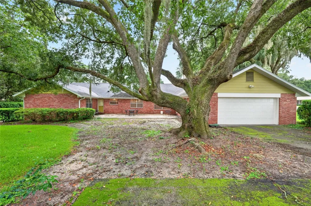 2011 SE 14TH LANE ocala, FL 34471