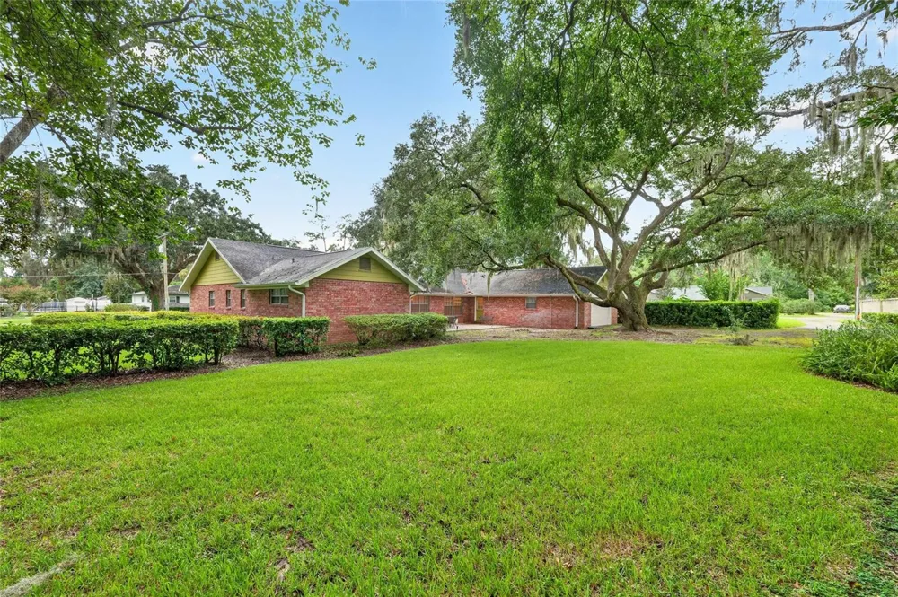 2011 SE 14TH LANE ocala, FL 34471