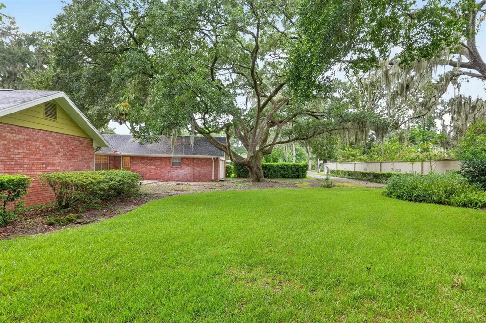 2011 SE 14TH LANE ocala, FL 34471