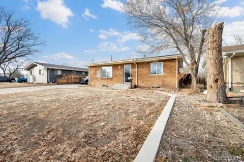 1235 Strong Street