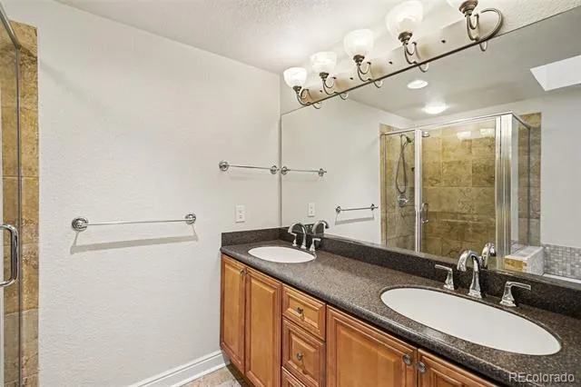 2935 S Clermont Drive Denver, CO 80222