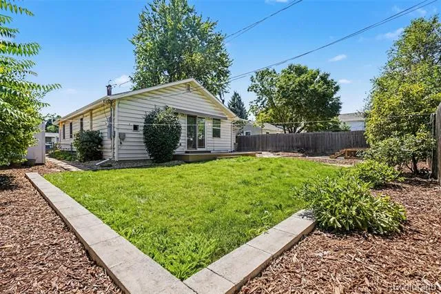 2935 S Clermont Drive Denver, CO 80222