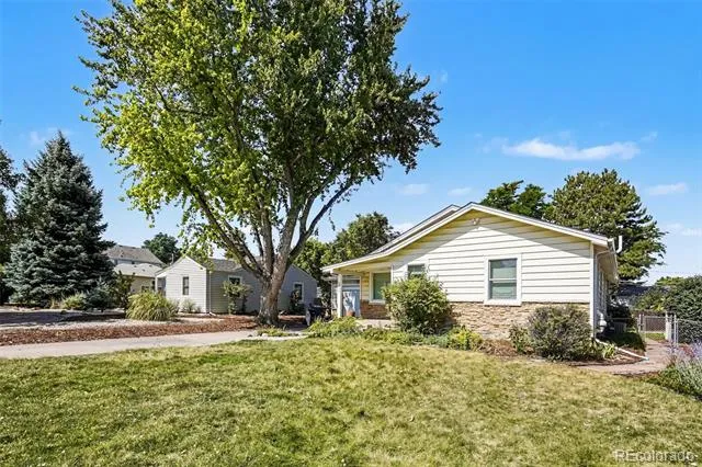 2935 S Clermont Drive Denver, CO 80222