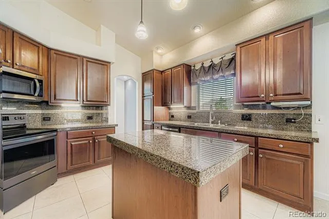 22754 E Rowland Drive Aurora, CO 80016
