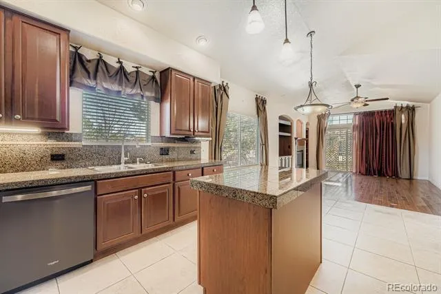 22754 E Rowland Drive Aurora, CO 80016