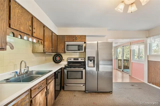 4096 London Lane Colorado Springs, CO 80916