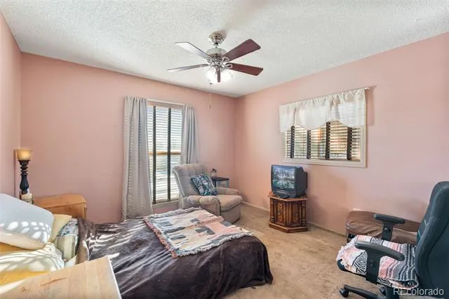 4096 London Lane Colorado Springs, CO 80916
