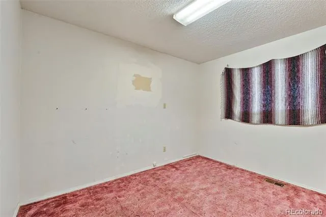 4096 London Lane Colorado Springs, CO 80916