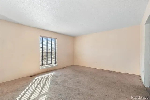 4096 London Lane Colorado Springs, CO 80916