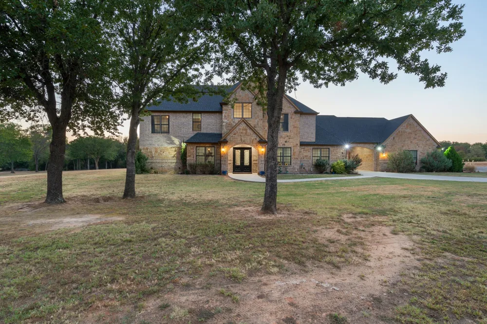830 County Road 4797 Springtown, TX 76082