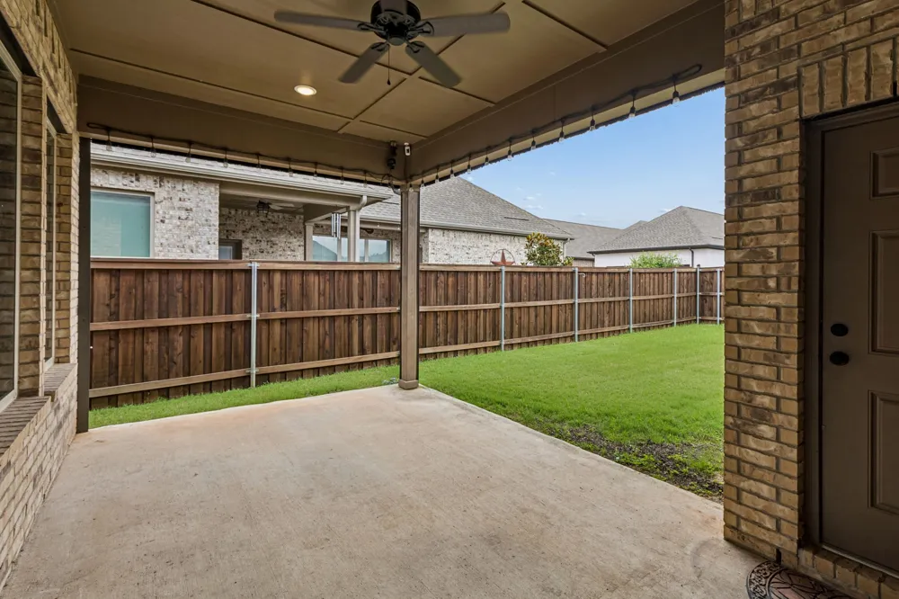 4717 Beaver Creek Drive Arlington, TX 76005