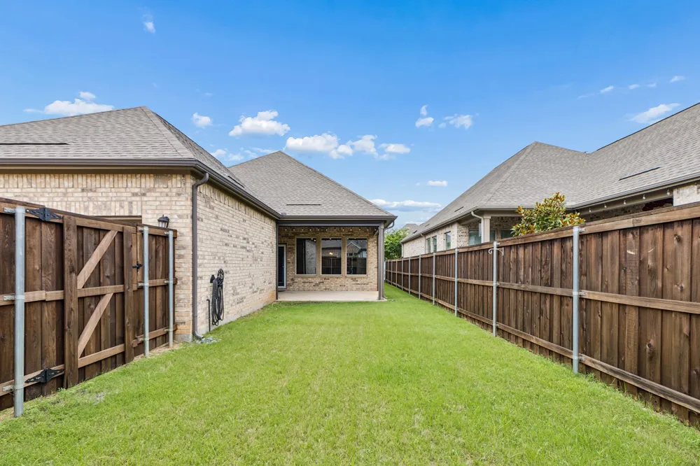 4717 Beaver Creek Drive Arlington, TX 76005