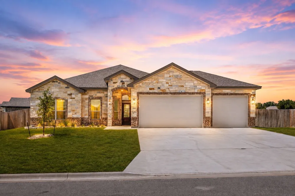 132 Lasso Loop Lorena, TX 76655