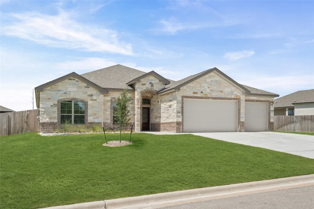 132 Lasso Loop Lorena, TX 76655