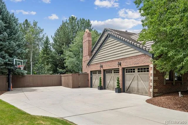 6452 E Radcliff Avenue Englewood, CO 80111