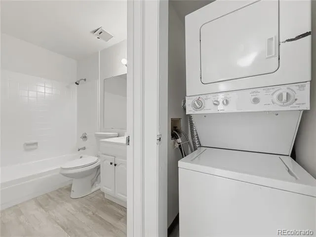 942 S Dearborn Way #10 Aurora, CO 80012