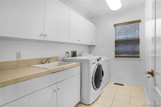 8691 E Hawaii Drive Denver, CO 80231