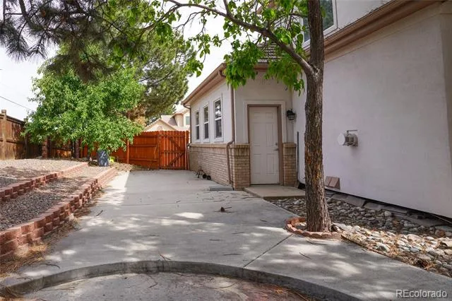 8691 E Hawaii Drive Denver, CO 80231