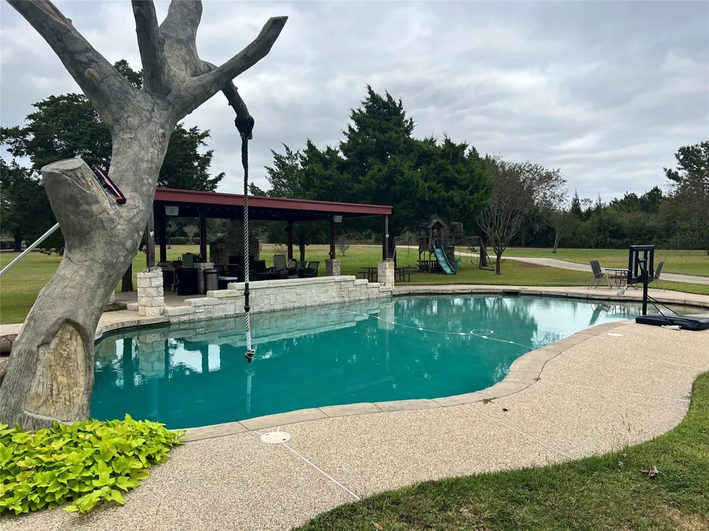 31807 Washington Street Waller, TX 77484