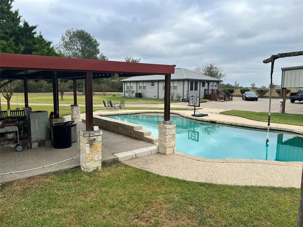 31807 Washington Street Waller, TX 77484