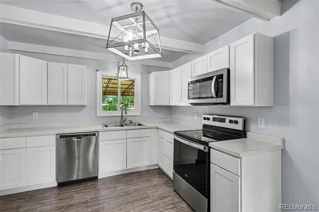 152 Rose Drive Colorado Springs, CO 80911
