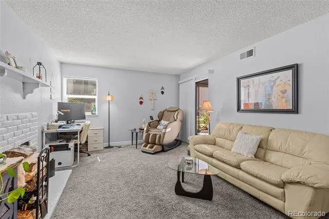 9867 E Peakview Avenue #E1 Englewood, CO 80111
