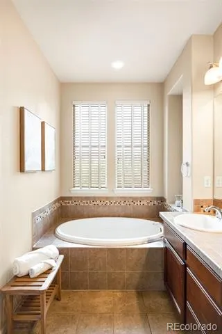 8922 E Otero Place Englewood, CO 80112