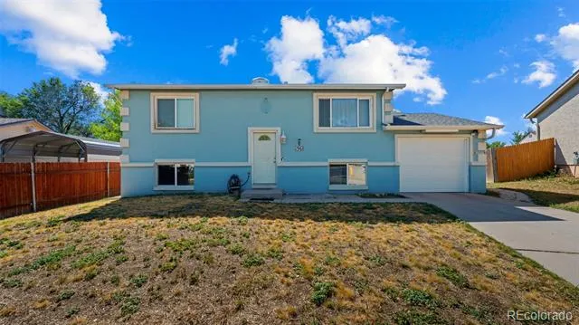 1961 Pepperwood Drive Colorado Springs, CO 80910