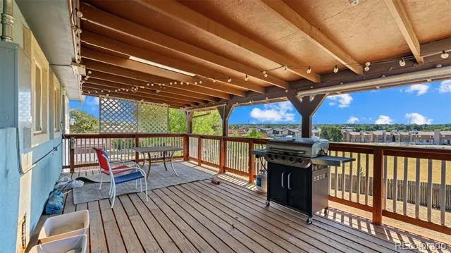 1961 Pepperwood Drive Colorado Springs, CO 80910