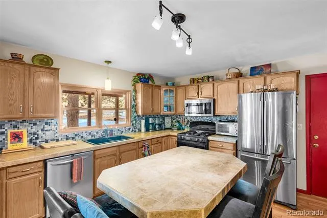 2716 County Road 327 Westcliffe, CO 81252