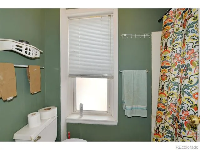 913 4th Street Greeley, CO 80631