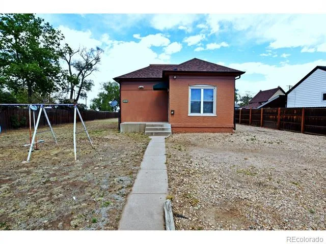 913 4th Street Greeley, CO 80631