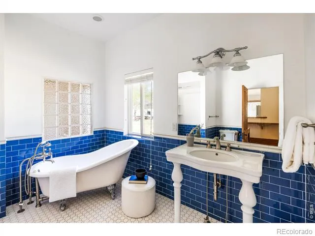 11229 75th Street Longmont, CO 80503