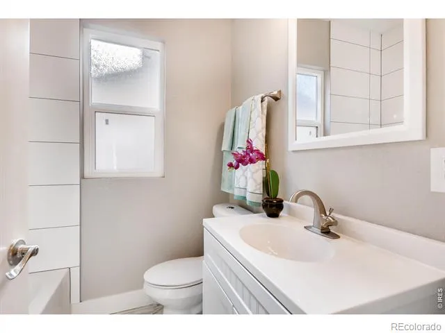 4035 Batavia Place Denver, CO 80220