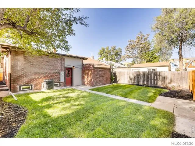 4035 Batavia Place Denver, CO 80220