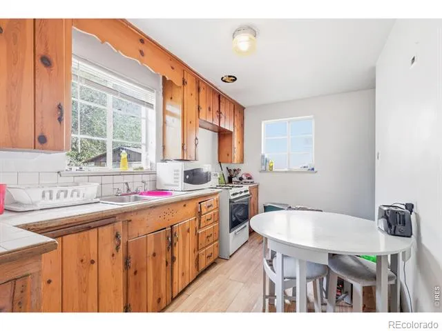 1935 W 38th Avenue Denver, CO 80211