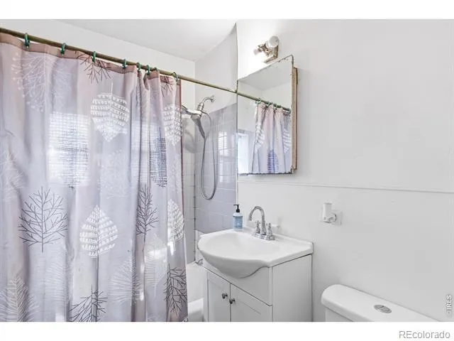 1935 W 38th Avenue Denver, CO 80211