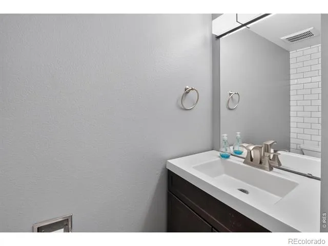 1024 Oxford Lane #17B Fort Collins, CO 80525