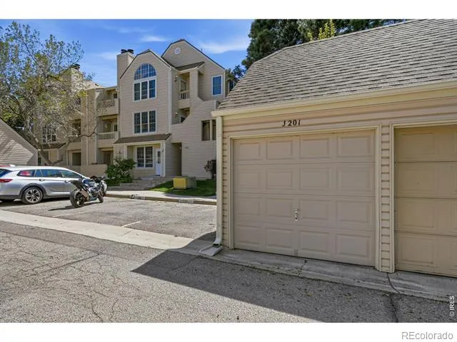 965 S Miller Street #201 Lakewood, CO 80226