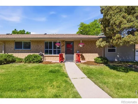 2625 Leisure Drive
