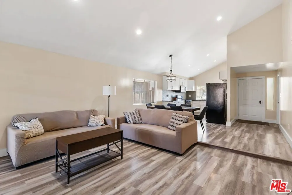 2918 La Costa Street Bakersfield, CA 93306