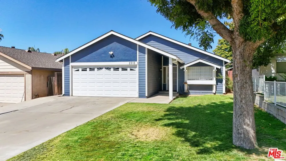 2918 La Costa Street Bakersfield, CA 93306
