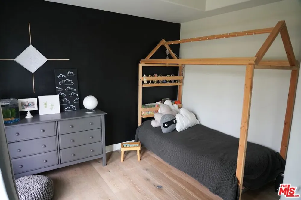 1038 11th Street #D Santa Monica, CA 90403
